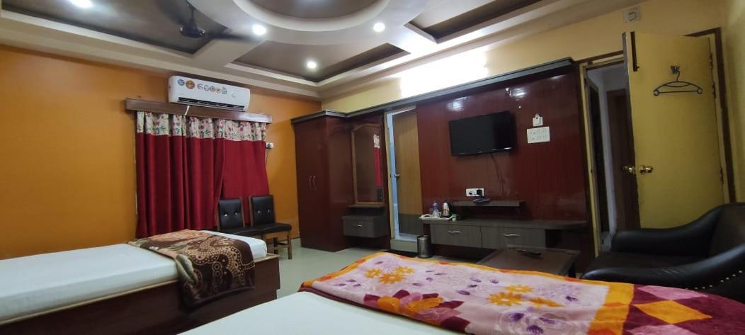 Hotel Nandanik Palace Fālākāta Dış mekan fotoğraf