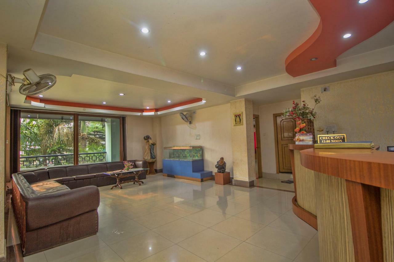 Hotel Nandanik Palace Fālākāta Dış mekan fotoğraf
