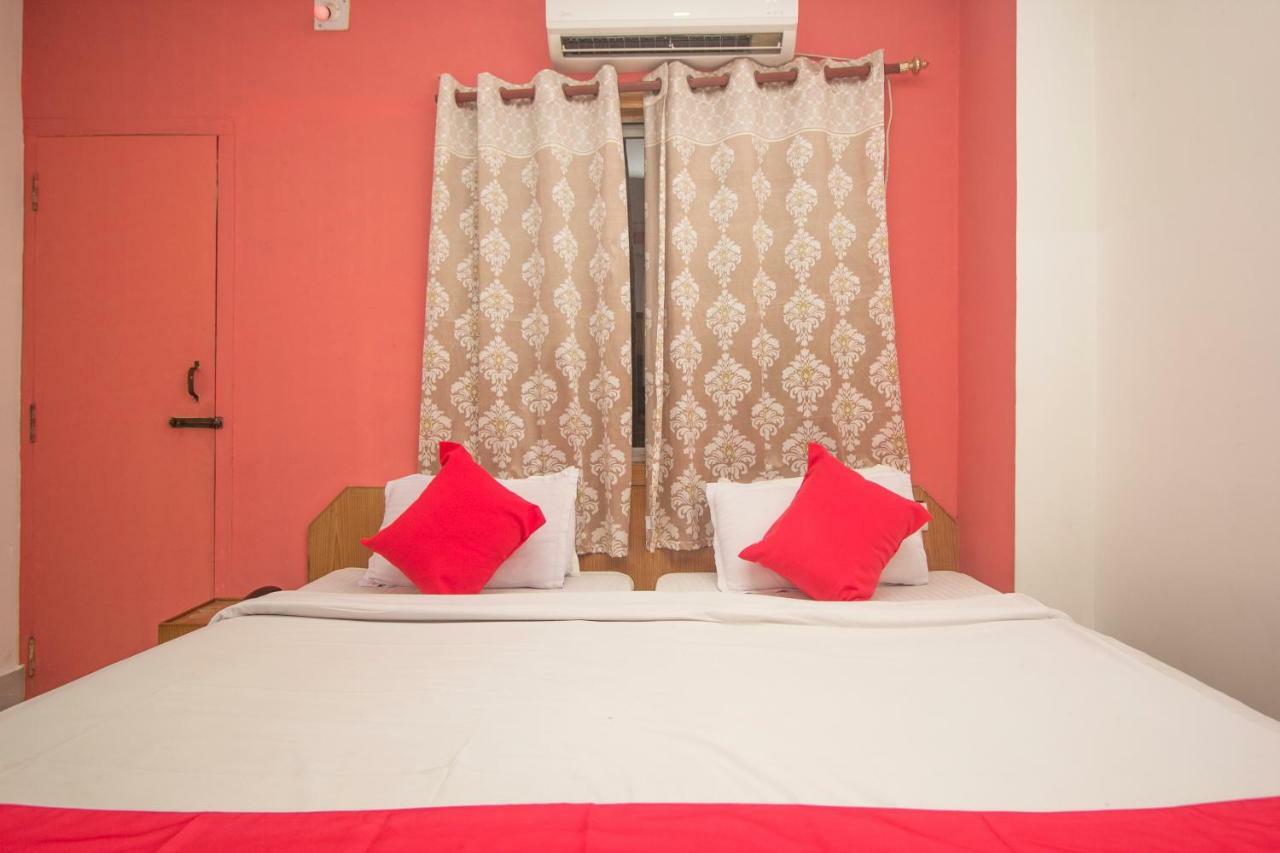 Hotel Nandanik Palace Fālākāta Dış mekan fotoğraf
