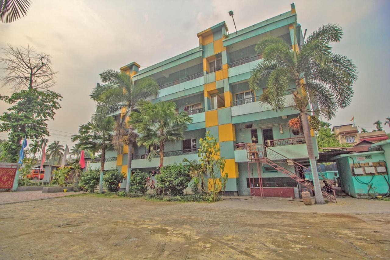 Hotel Nandanik Palace Fālākāta Dış mekan fotoğraf